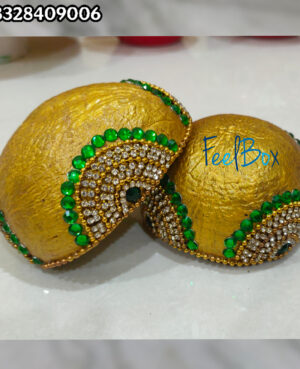 Pelli Kudakalu Dry Coconuts DC07
